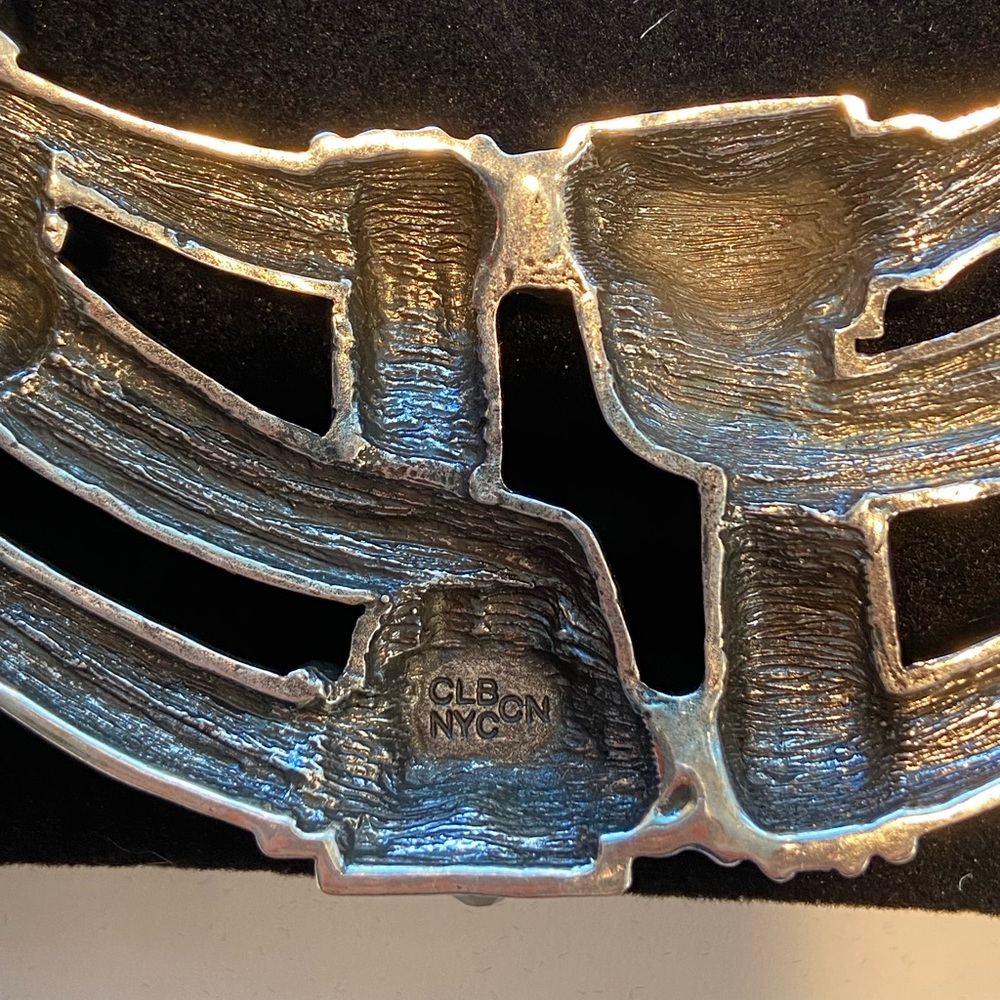 Vintage CLB NYC collar style necklace 18” and earrings 1” silver tone crystals - Picture 12 of 15